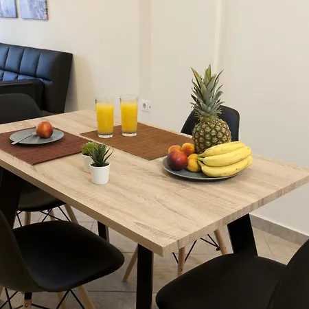 Comfortable Apartment At The Foot Of The Odeon Of Herodes Atticus Atena Exterior foto